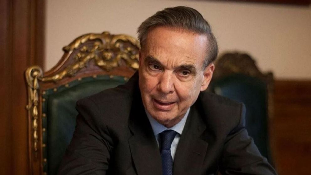 "La emergencia y la delegación la tuvieron todos los gobiernos y en eso hay que cumplir", sostuvo Pichetto