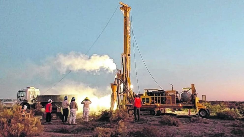 Los volúmenes exportados de combustibles y energía crecieron un 96,5% interanual en julio
