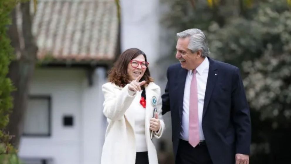 Batakis se reunirá para conversar nuevas medidas económicas