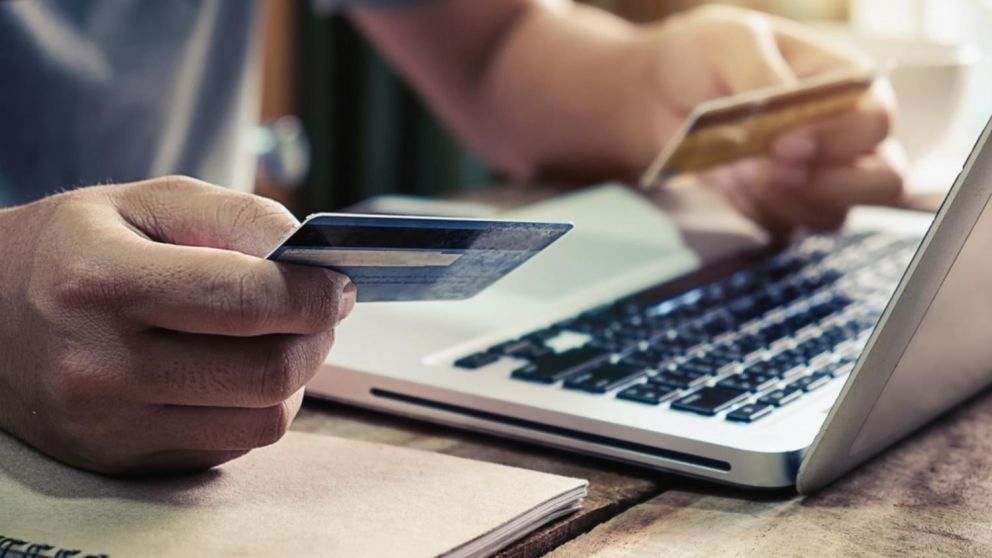 Las plataformas de venta a distancia deberán incluir un "botón de arrepentimiento" y de "baja de servicios"