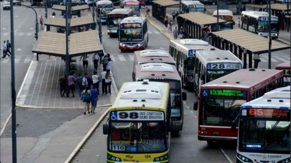 La Ciudad oficializa una resolución que prohíbe nuevos vehículos a diésel desde 2027. Tecnología, subsidios y polémica en torno al plan de movilidad sustentable. (Gentileza: Internet).