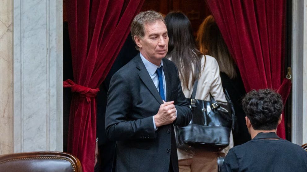 Diego Santilli busca apoyo de los gobernadores para aprobar el Prespuesto 2026