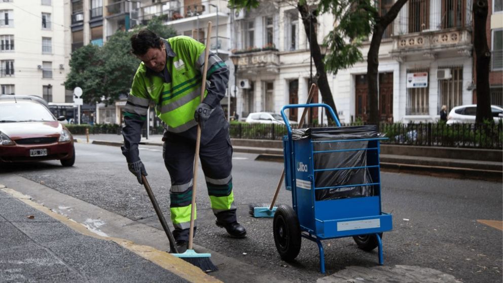 Cu�nto gana un barrendero en CABA en 2025