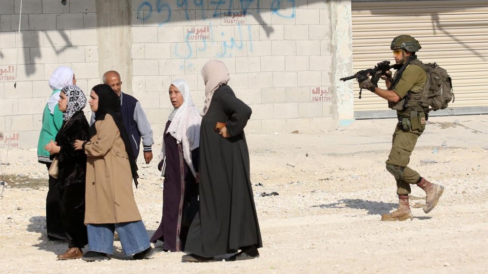 militares israelíes matan a dos palestinos en incursión al norte de jerusalén este