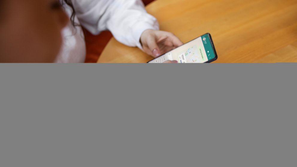 Pagar por WhatsApp (Freepik)
