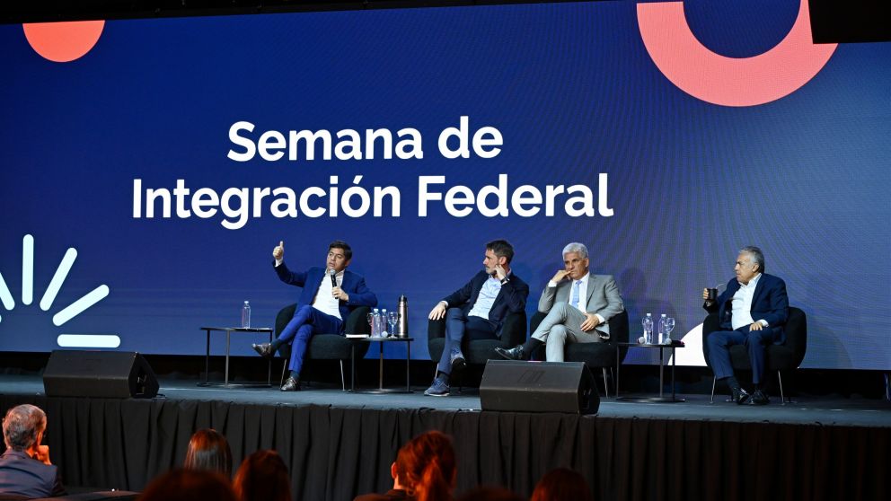 Cruce entre Kicillof y Cornejo por las pol�ticas privatizadoras del presidente Milei.