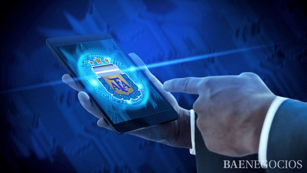 Según Tapia, la medida busca “democratizar la inversión en el deporte más popular del mundo”