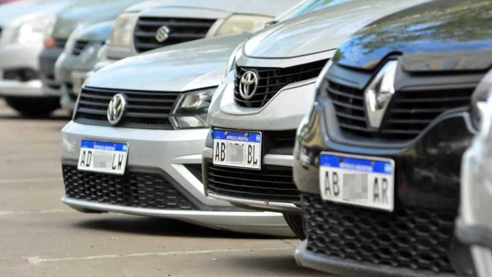 Rematan autos usados que pertenecieron a la Cámara de Diputados