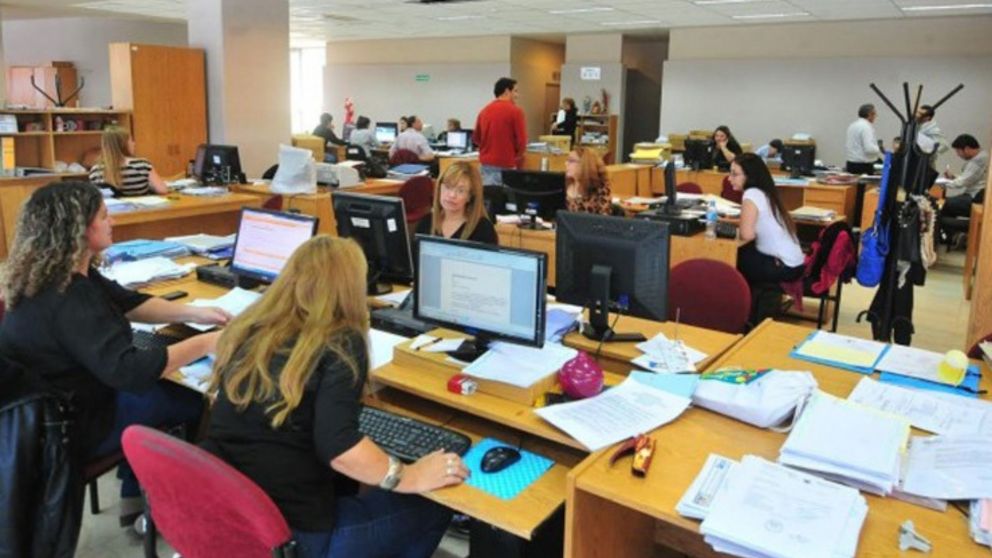 La Provincia fij� el d�a de pago del aguinaldo de diciembre