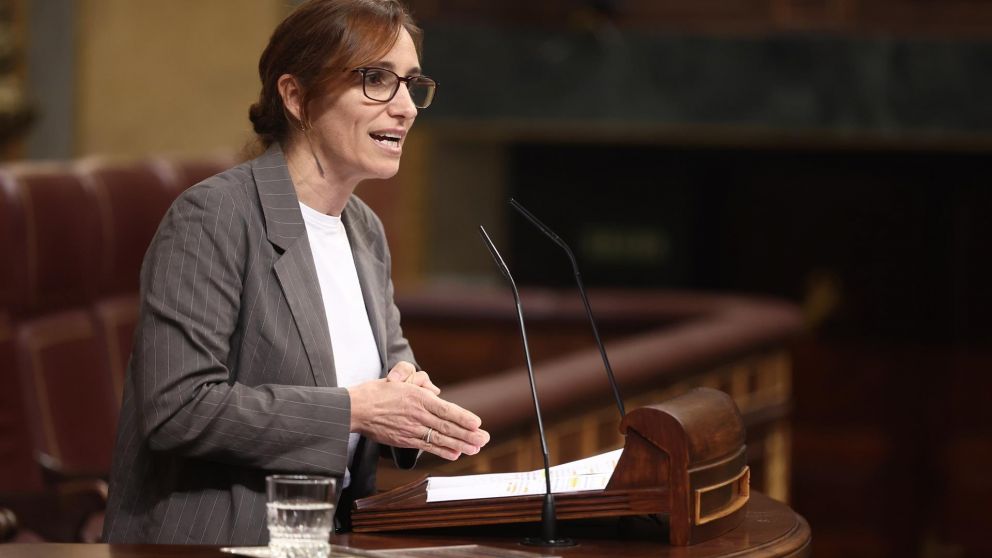 Mónica García critica la gestión sanitaria del PP: fondos públicos en manos privadas