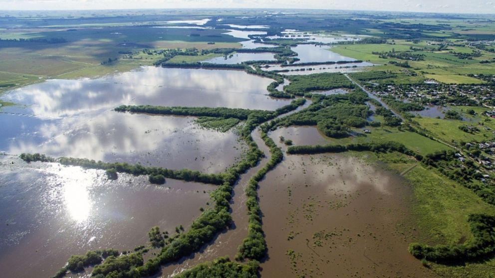 Las lluvias dejaron bajo agua a municipios clave y comprometieron la ventana de siembra de la región.