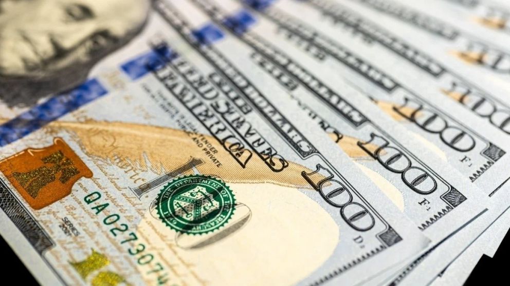 Dólar hoy: el oficial cerró la semana pasada en $1.425