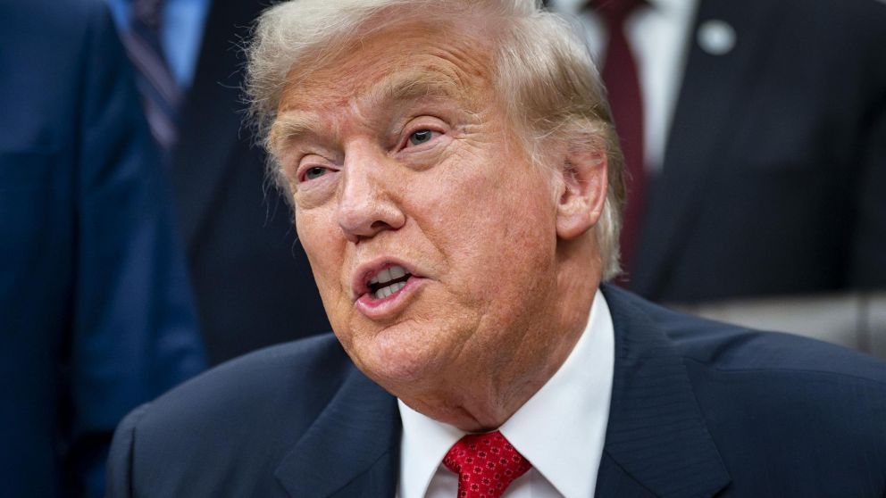 trump amenaza con demanda millonaria a la bbc por tergiversar sus palabras