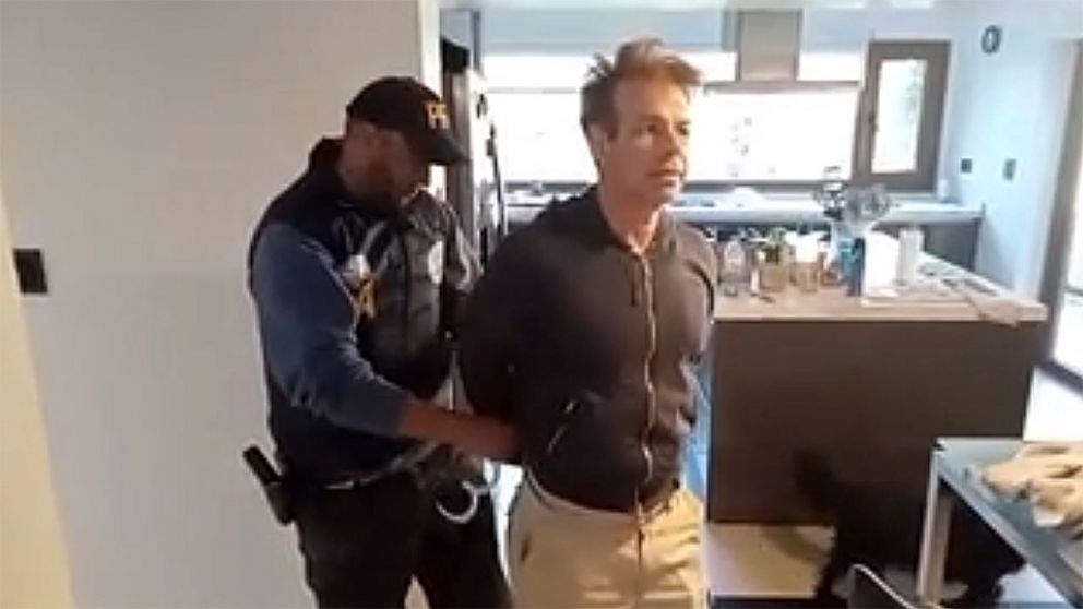El empresario argentino Fred Machado, acusado de narcotráfico y lavado, se declaró “no culpable” ante un tribunal federal en Texas y enfrentará juicio en 2026.