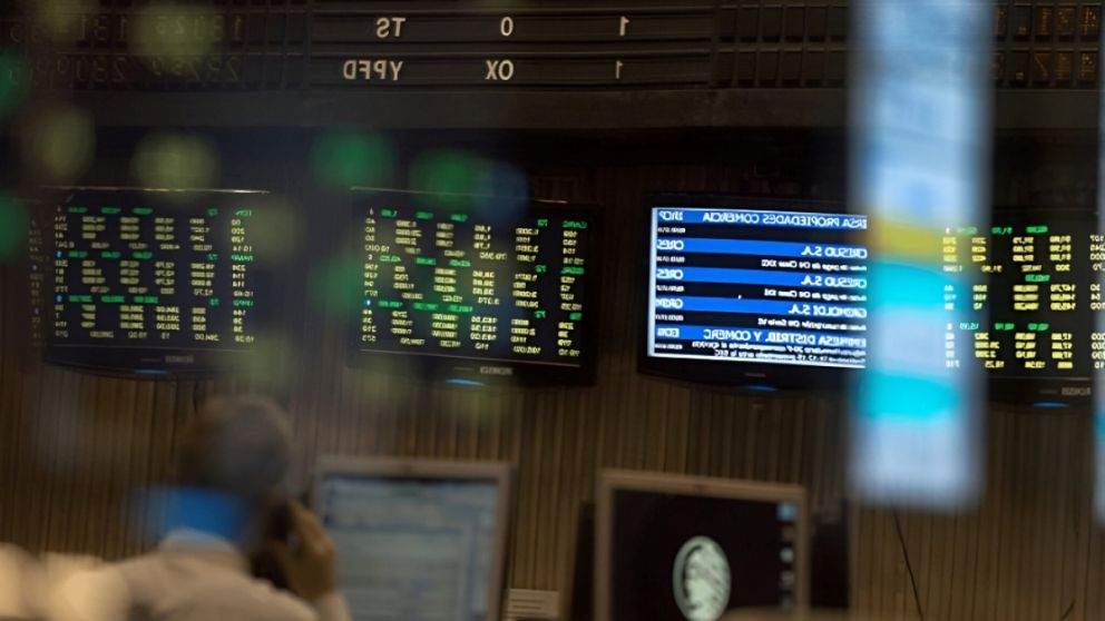 El mercado no toma nota de los anuncios oficiales