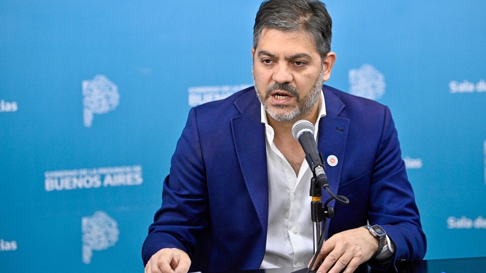 El ministro Bianco asegur� � que �esta recesi�n econ�mica formal impacta muy fuerte en la provincia".
