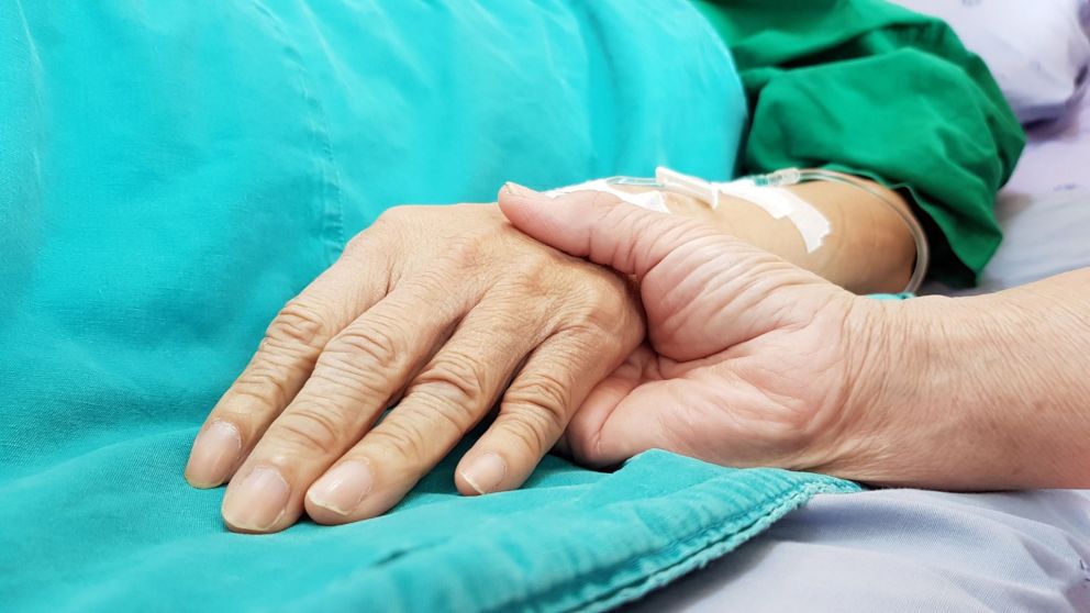 La ley busca que las personas puedan “transcurrir dignamente el proceso de morir”.