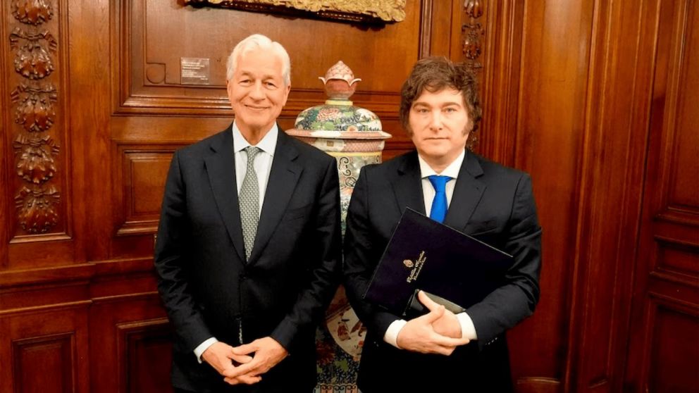 El CEO de JP Morgan, Jamie Dimon, y el presidente Javier Milei