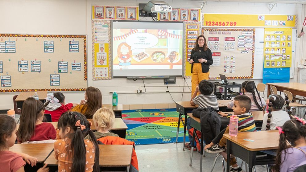 Se buscan docentes de inglés para viajar a Estados Unidos