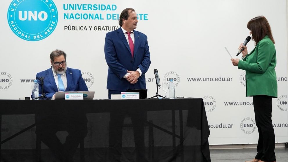 Gustavo Soos asumió como rector de la Universidad Nacional del Oeste (UNO)