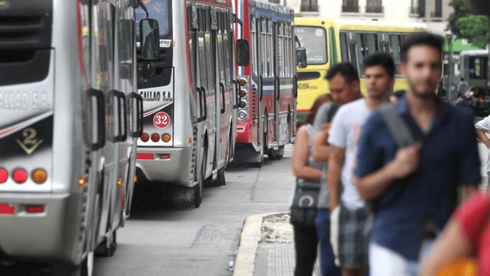 Cuáles son los horarios del transporte público en Semana Santa