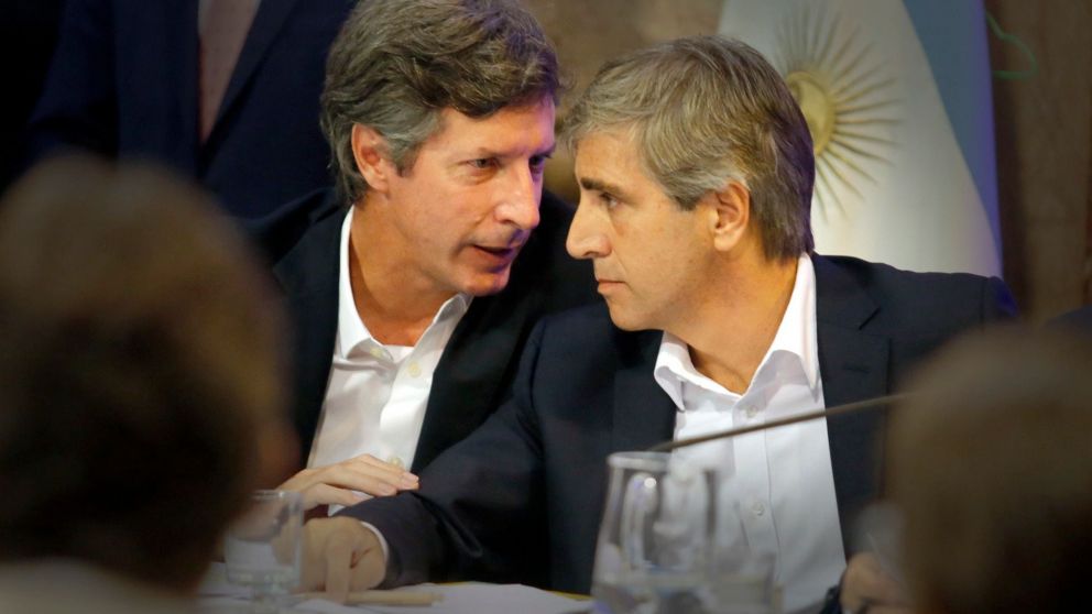 Invitan a Santiago Bausili, presidente del BCRA, al Congreso para dar explicaciones sobre el DNU FMI
