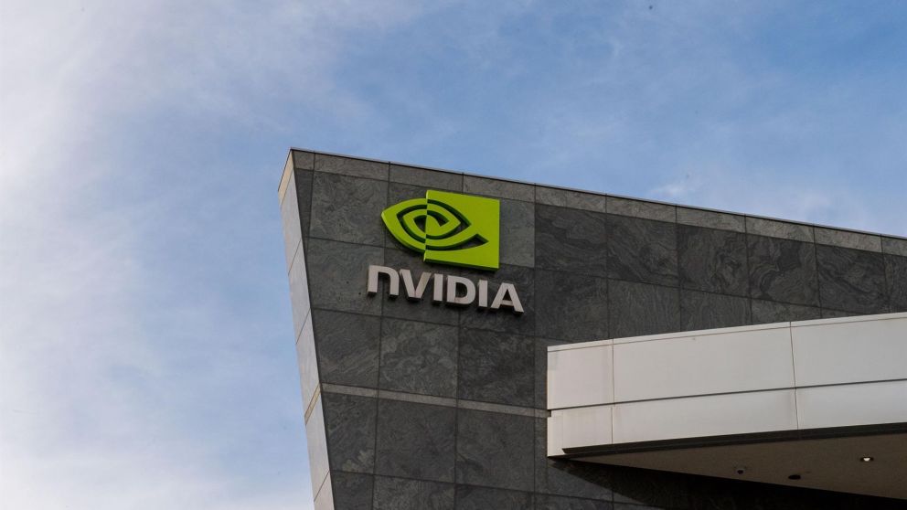 nvidia se acerca a los 5 billones de d�lares en bolsa, un hito hist�rico