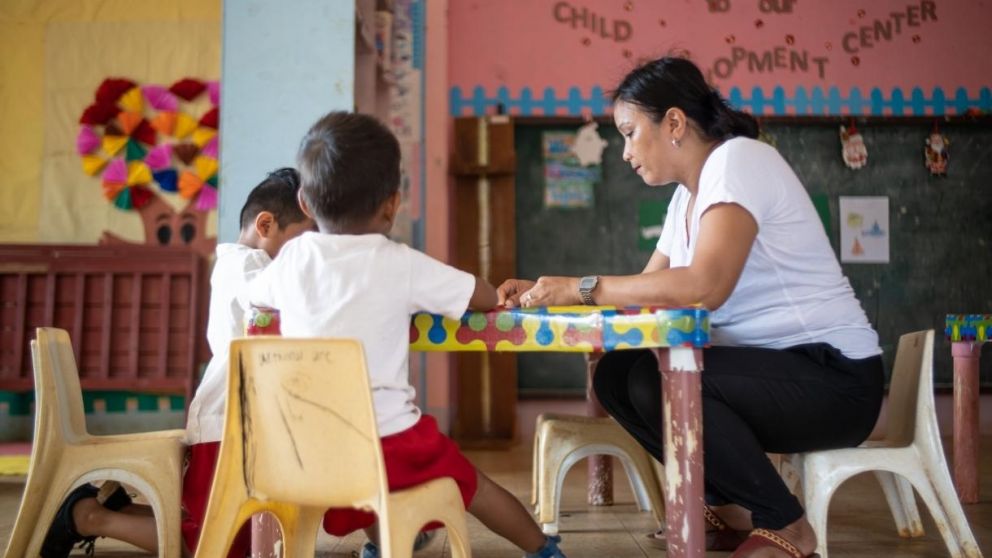 Casi la mitad de los niños argentinos crece en familias cuyos ingresos no alcanzan para cubrir una Canasta Básica Total