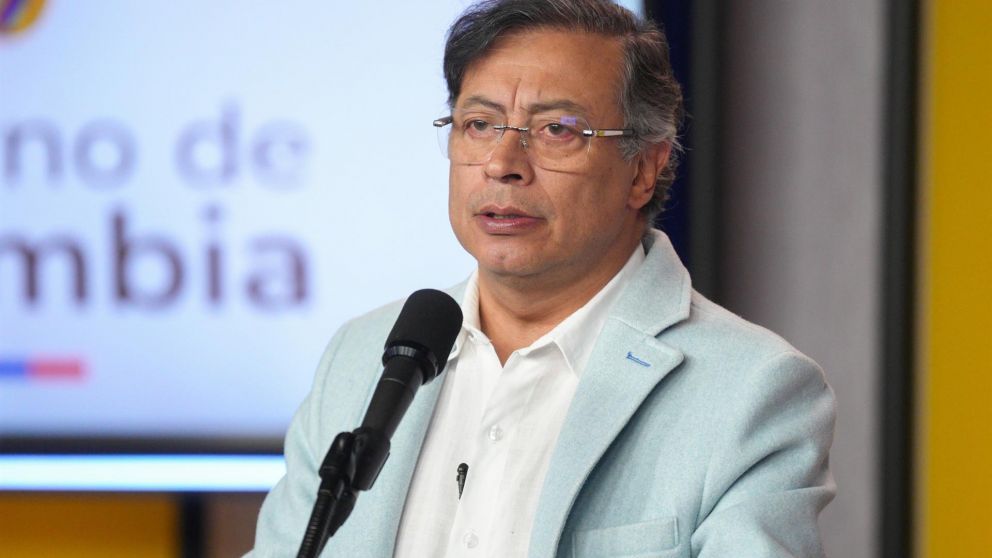 petro critica a trump por ataque a embarcación en venezuela