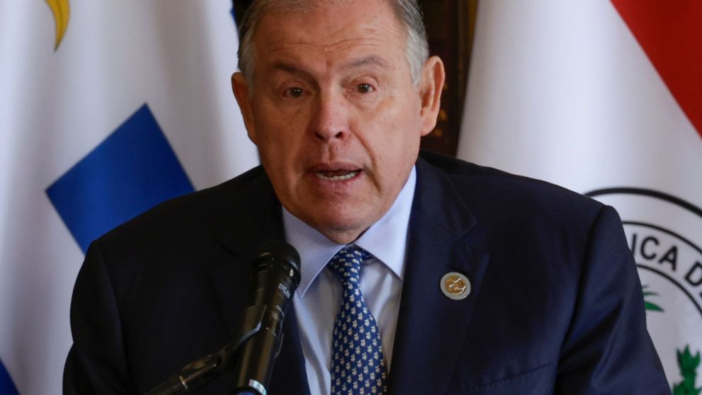 El Gobierno lamentó la salida de Gerardo Werthein y destacó su papel en la relación con Trump.