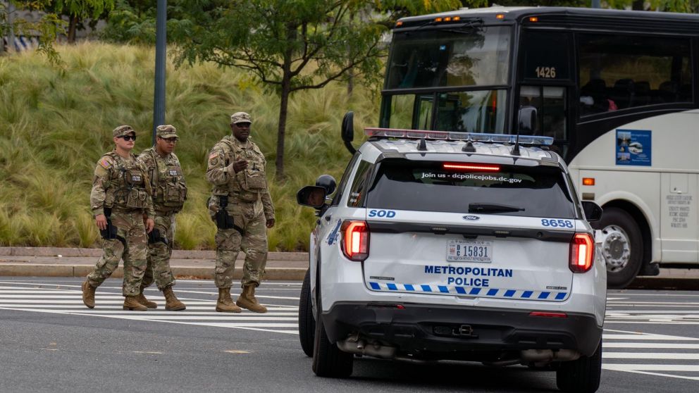 detienen a un hombre tras chocar su vehículo contra la Casa Blanca