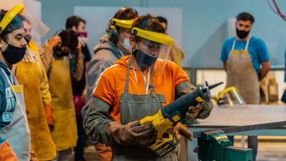 Con el déficit de la mano de obra joven, estos empleos serán demandados en el futuro