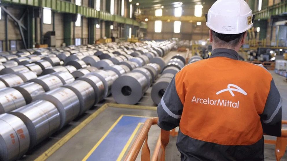Suspensión y adelanto de vaciones, panorama en la acería