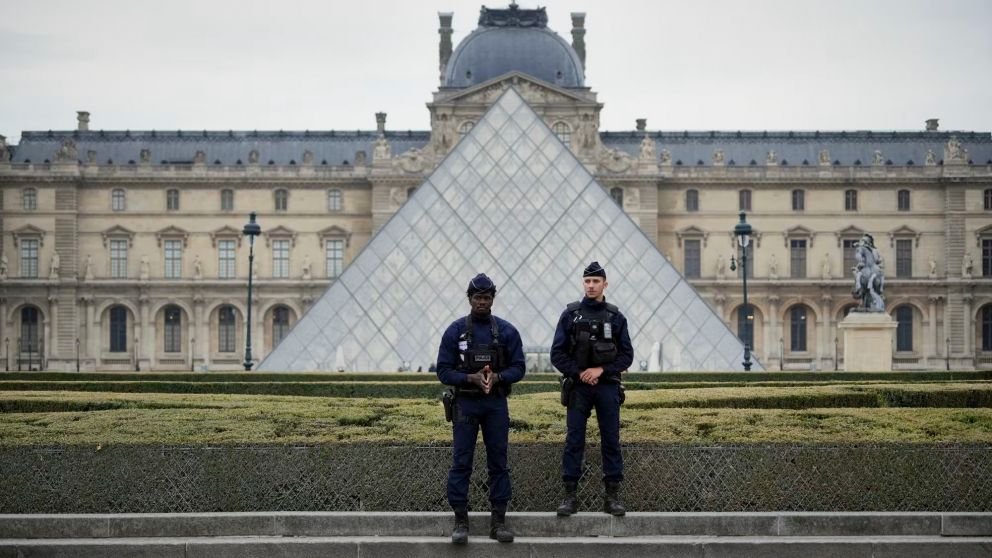 Robo del Louvre