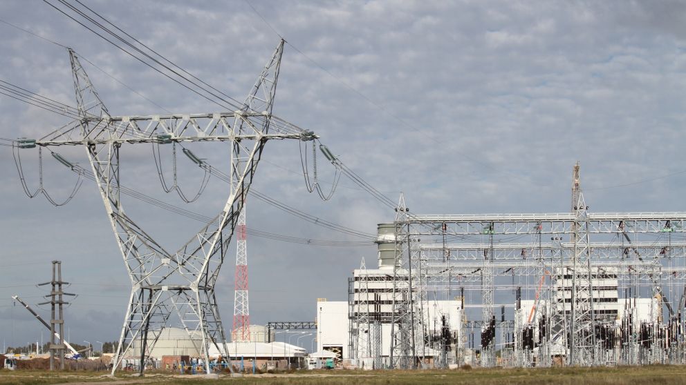 Establecen programa de remuneración a grandes usuarios que reduzcan consumo de energía eléctrica