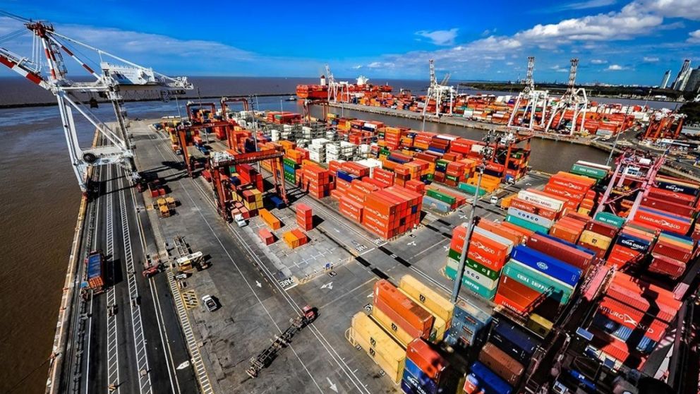 Alza en el comercio exterior.