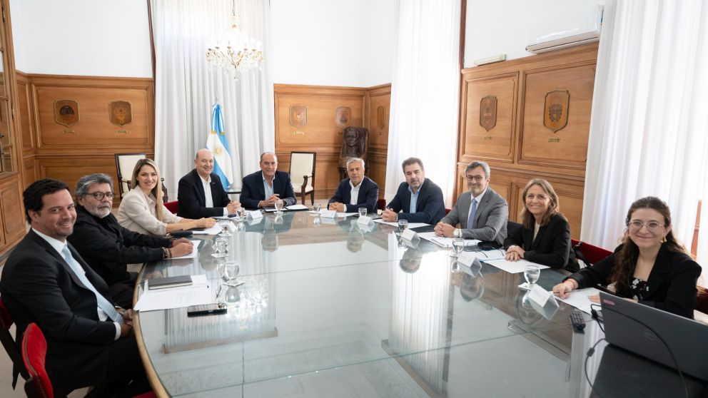 Quinta reunión del Consejo de Mayo en la Casa Rosada