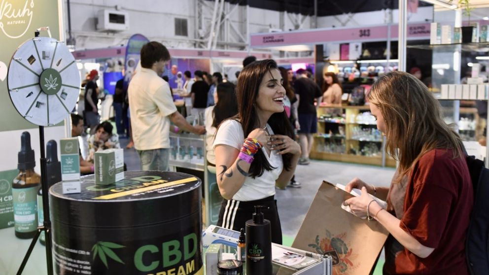Se trata de innovadora l�nea cosm�tica con resultados cient�ficamente comprobados para el cuidado de la piel y el cabello