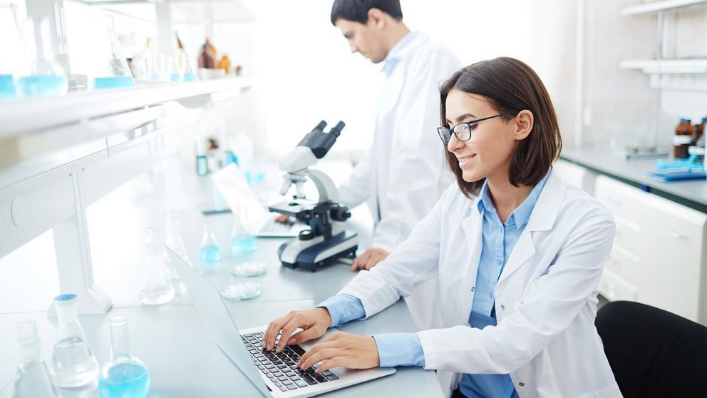 Oncólogos y pacientes de cáncer gástrico demandan desde el Senado un acceso más rápido y equitativo a tratamientos innovadores.
