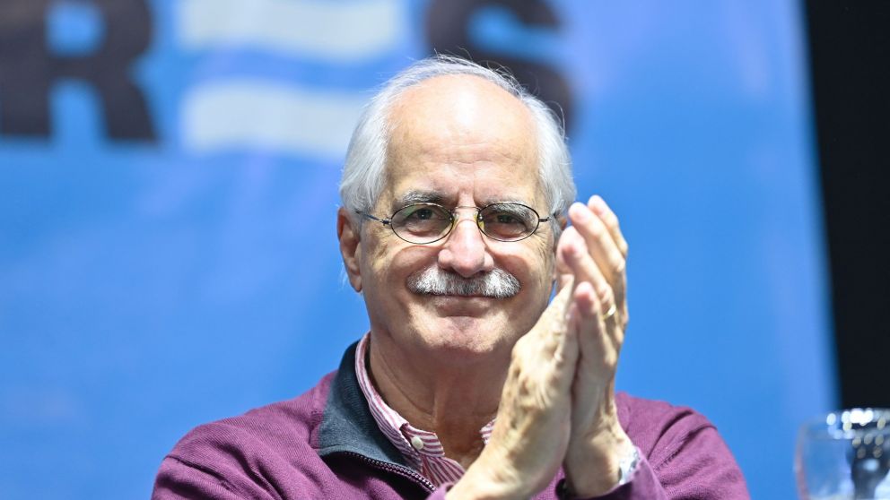 Jorge Taiana es el primer candidato a diputado por la provincia de Buenos Aires de Fuerza Patria