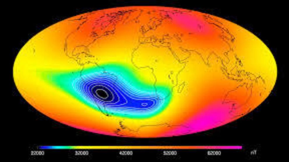 Peligro desde el cielo: una "anomalía magnética" se expande sobre Argentina y pone en riesgo a la tecnología