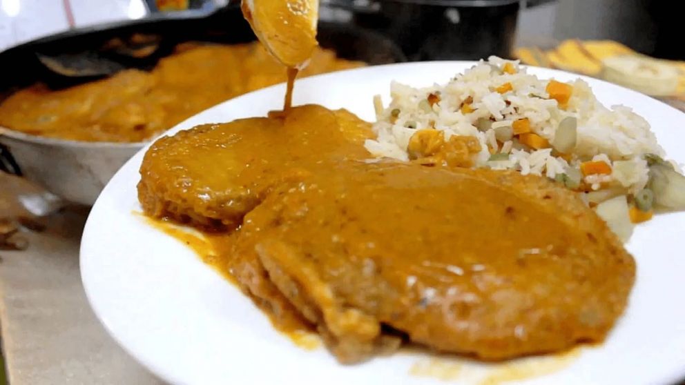 Lengua vacuna: tierna, versátil y lista para transformar tus platos en delicias caseras.