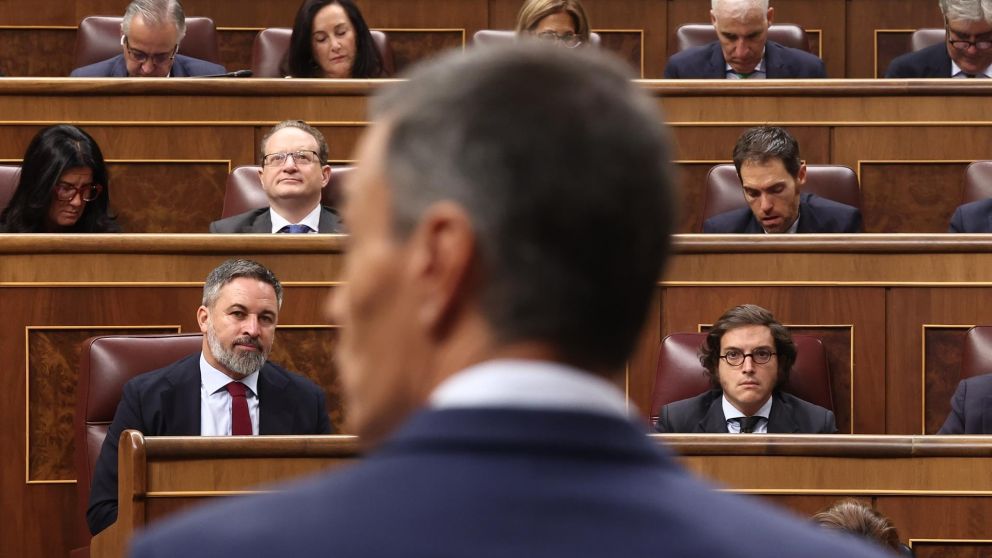 Sánchez critica a Abascal por su ausencia en el desfile del 12 de octubre