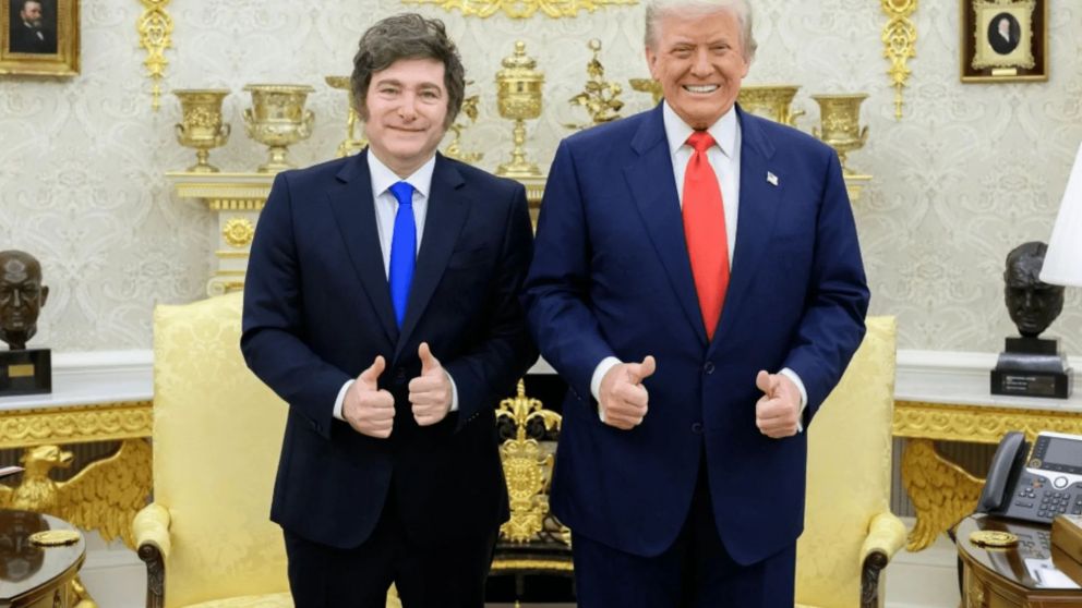 Javier Milei y Donald Trump en el Salón Oval.