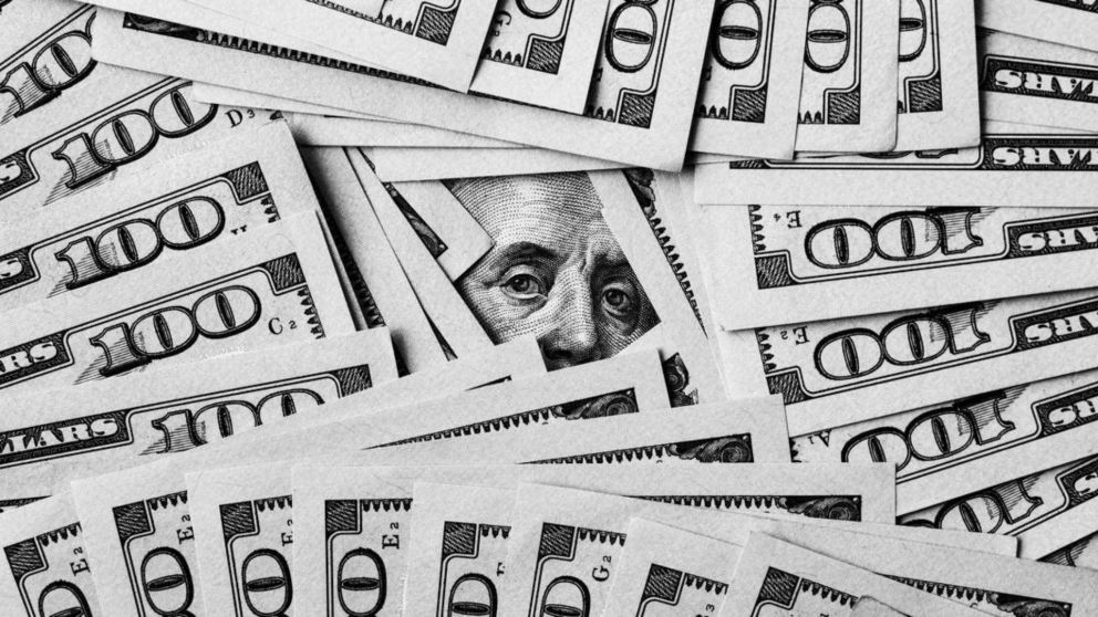 El gobierno admiti� que le faltan d�lar para dolarizar