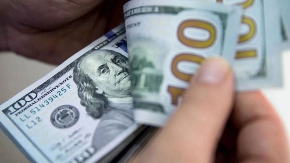 Dólar hoy: cotiza a $1.440