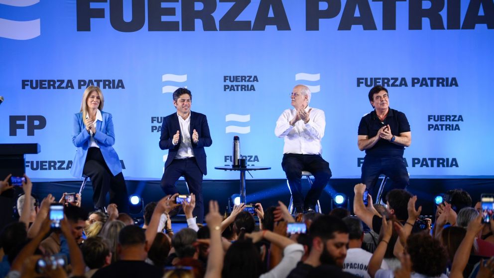 Kicillof afirmó que el Presidente "apunta a continuar destruyendo los salarios y las jubilaciones, y terminar de romper el tejido productivo e industrial".