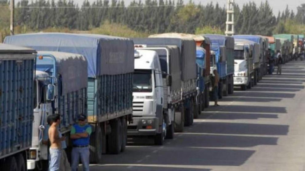 Se viene la restricción de camiones por el fin de semana largo (Imagen ilustrativa).