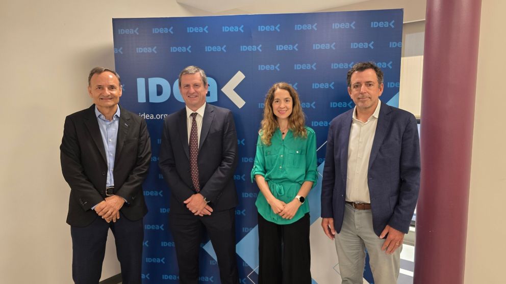 Mariano Bosch, Santiago Mignone, Luciana Paoletti y Fabián Kon