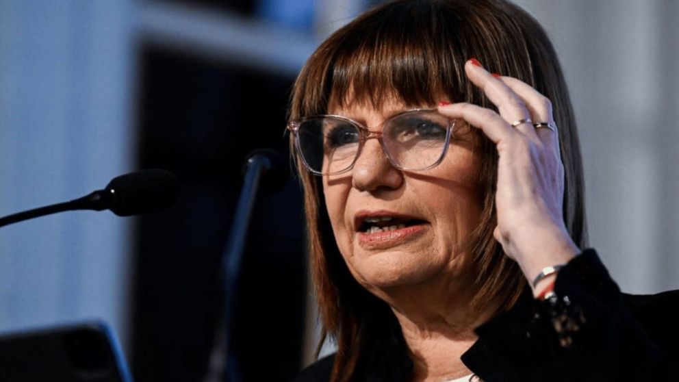 Patricia Bullrich denunció que el espionaje ilegal fue "guardado cautelosamente" para difundirlo en plena campaña